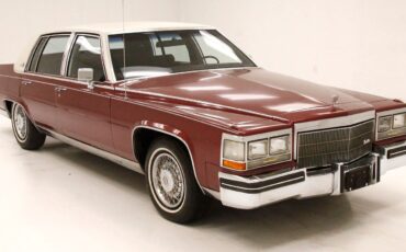 Cadillac-Fleetwood-Berline-1984-5