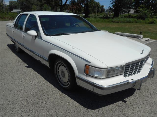 Cadillac-Fleetwood-Berline-1993-White-Blue-127911-12