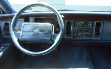 Cadillac-Fleetwood-Berline-1993-White-Blue-127911-27