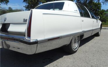 Cadillac-Fleetwood-Berline-1993-White-Blue-127911-3