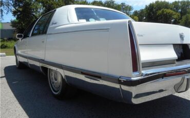 Cadillac-Fleetwood-Berline-1993-White-Blue-127911-5