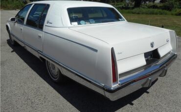 Cadillac-Fleetwood-Berline-1993-White-Blue-127911-6