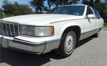 Cadillac-Fleetwood-Berline-1993-White-Blue-127911-9