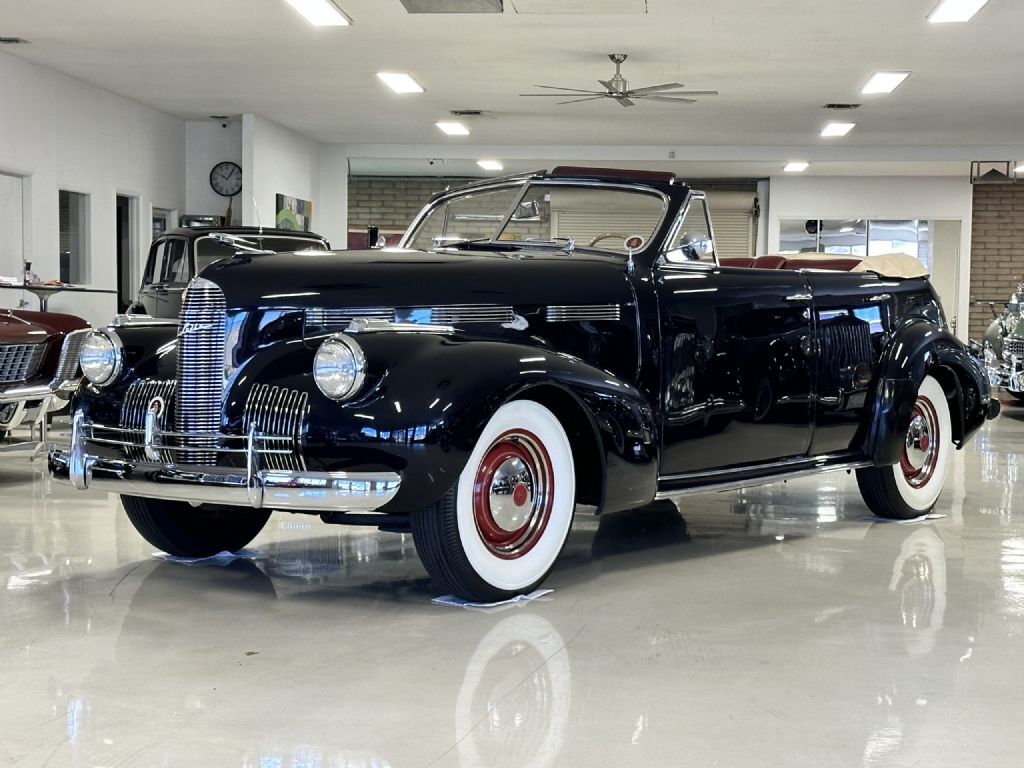 Cadillac-LaSalle-Model-52-Convertible-Sedan-1940-13