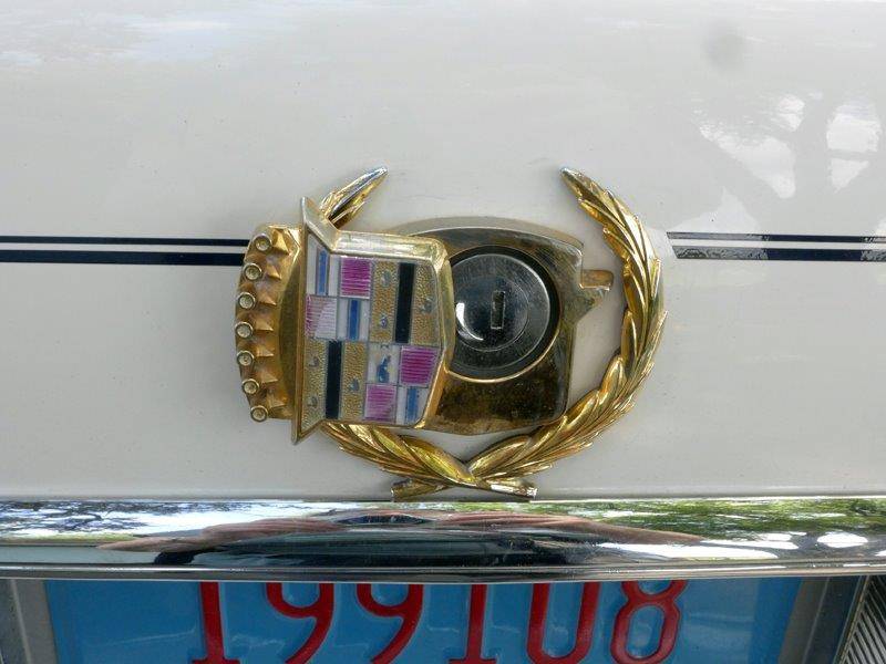 Cadillac-Sedan-de-ville-1991-13