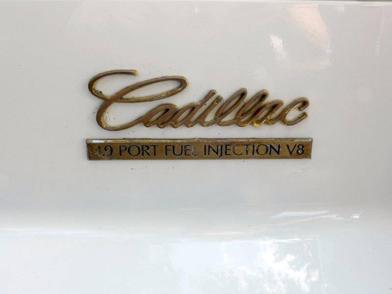 Cadillac-Sedan-de-ville-1991-14