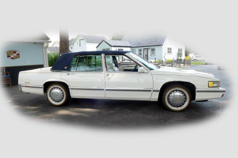 Cadillac-Sedan-de-ville-1991