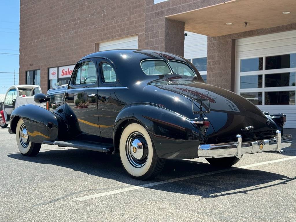 Cadillac-Series-60-opera-coupe-1937-4