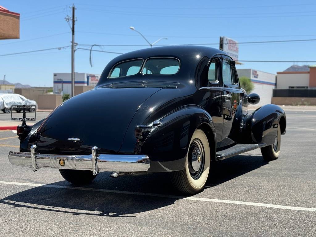 Cadillac-Series-60-opera-coupe-1937-7