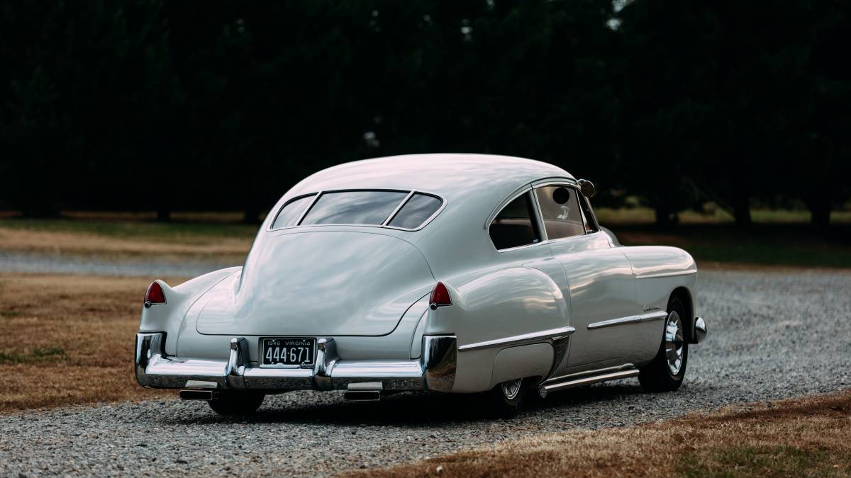 Cadillac-Series-61-1948-5