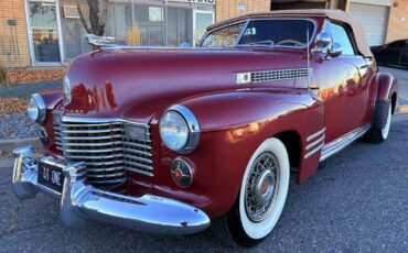 Cadillac-Series-62-1941-29