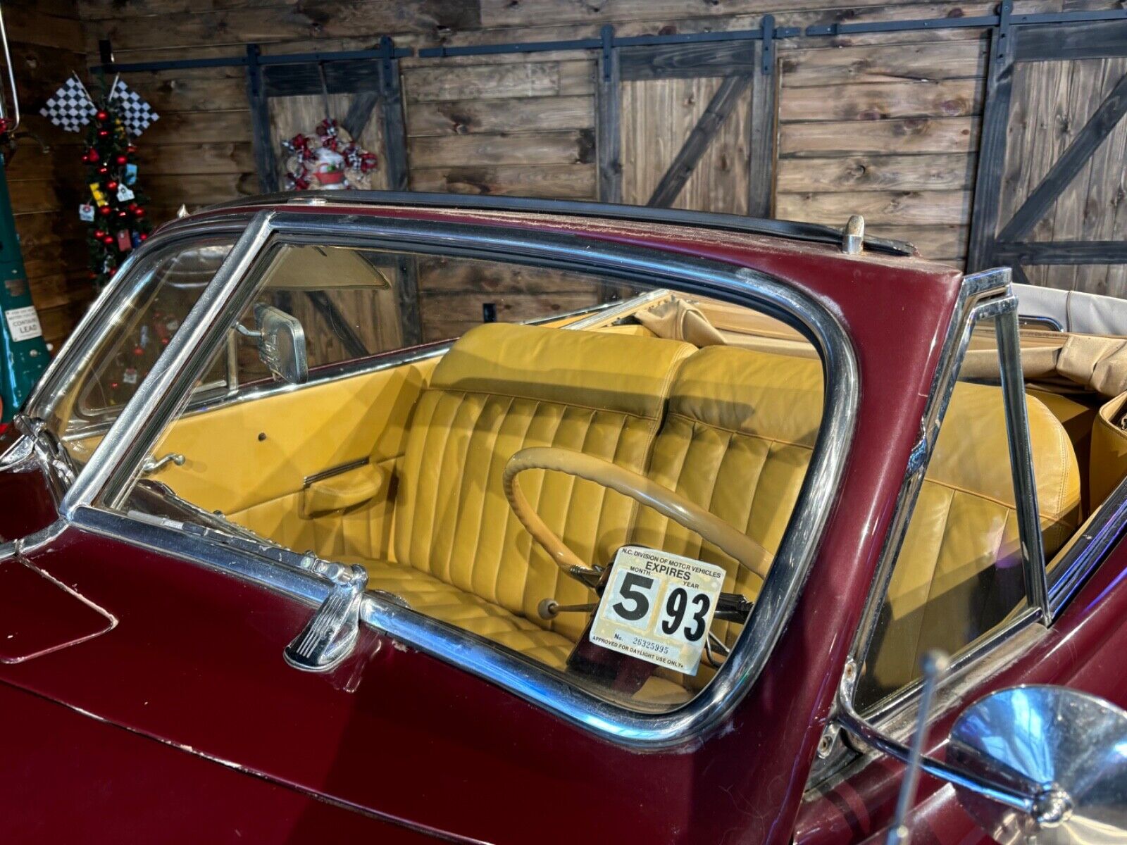 Cadillac-Series-62-Cabriolet-1941-Burgundy-Tan-17881600-20