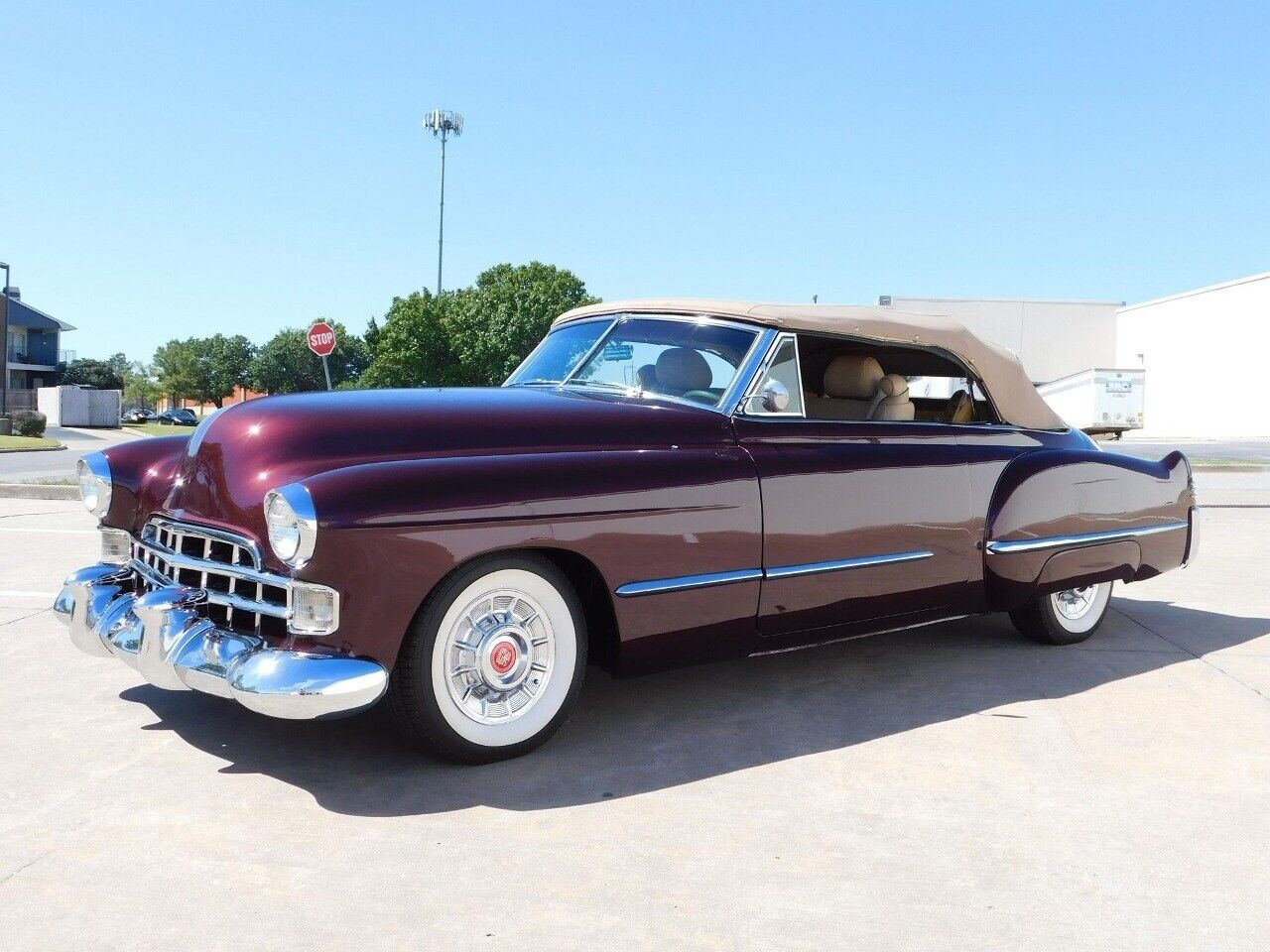 Cadillac-Series-62-Cabriolet-1948-Red-Tan-5528-2