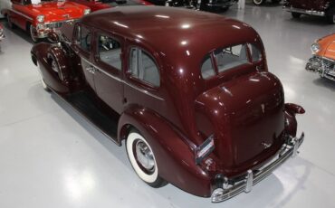 Cadillac-Series-85-V-12-Berline-1936-Royal-Maroon-Gray-97658-10