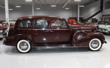 Cadillac-Series-85-V-12-Berline-1936-Royal-Maroon-Gray-97658-15