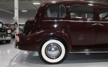 Cadillac-Series-85-V-12-Berline-1936-Royal-Maroon-Gray-97658-24