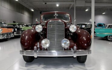 Cadillac-Series-85-V-12-Berline-1936-Royal-Maroon-Gray-97658-29