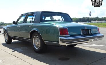 Cadillac-Seville-1977-Green-Green-125720-5