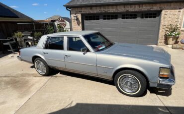 Cadillac-Seville-1979-silver-104607