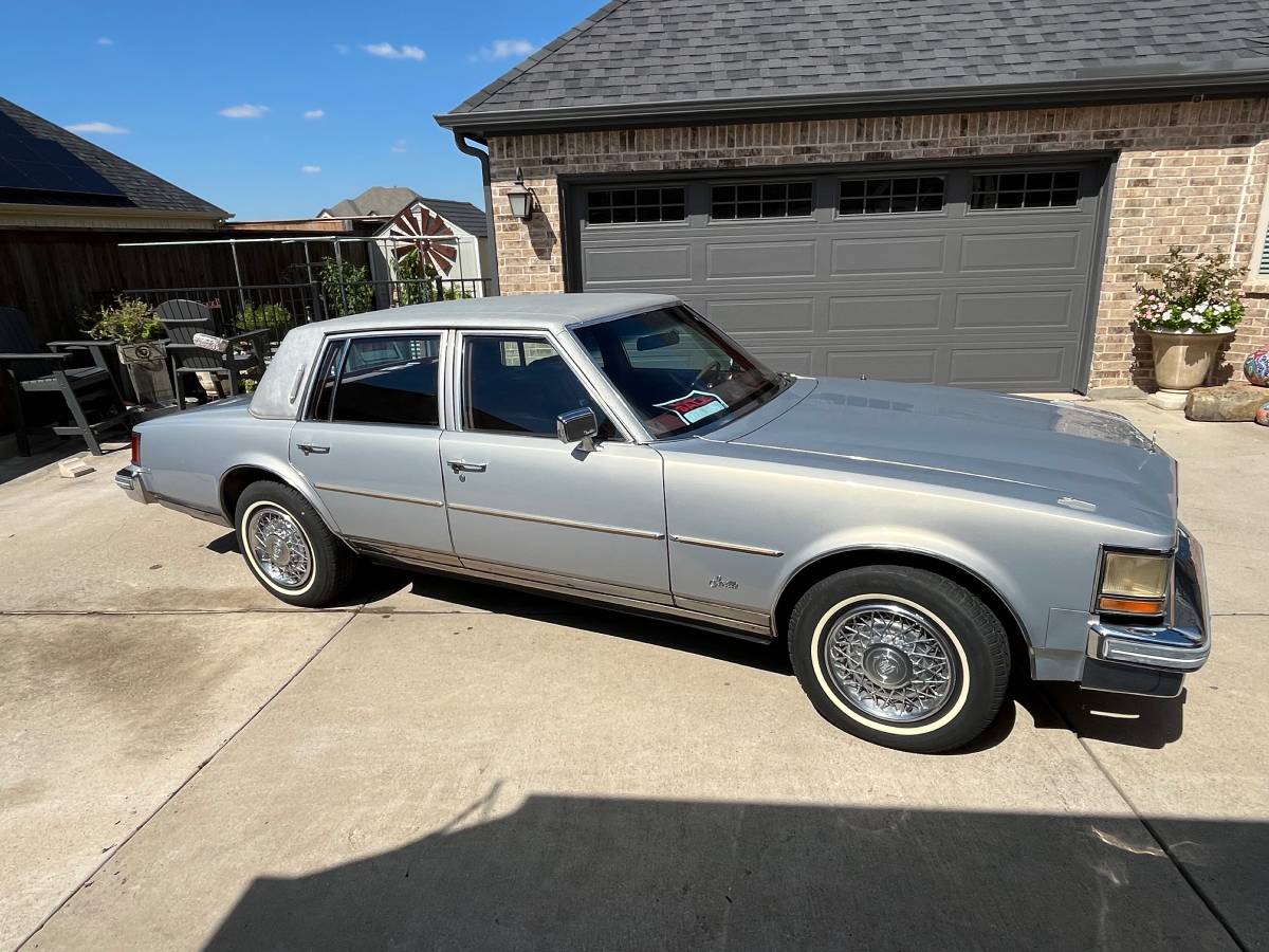 Cadillac-Seville-1979-silver-104607