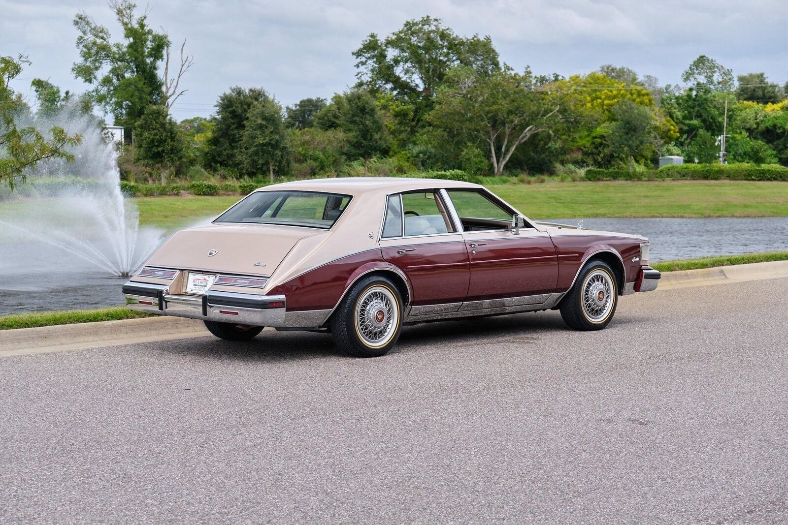 Cadillac-Seville-1985-Burgundy-Tan-115281-5