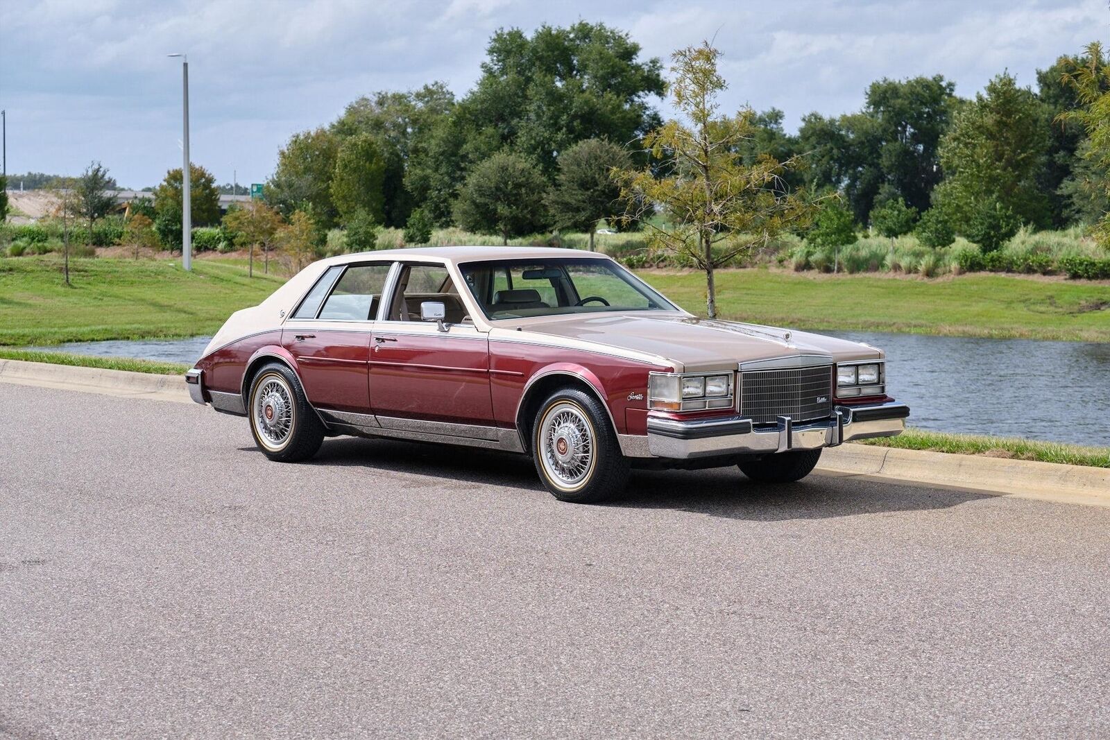 Cadillac-Seville-1985-Burgundy-Tan-115281-8