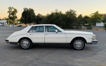 Cadillac-Seville-1985-white-61477-5