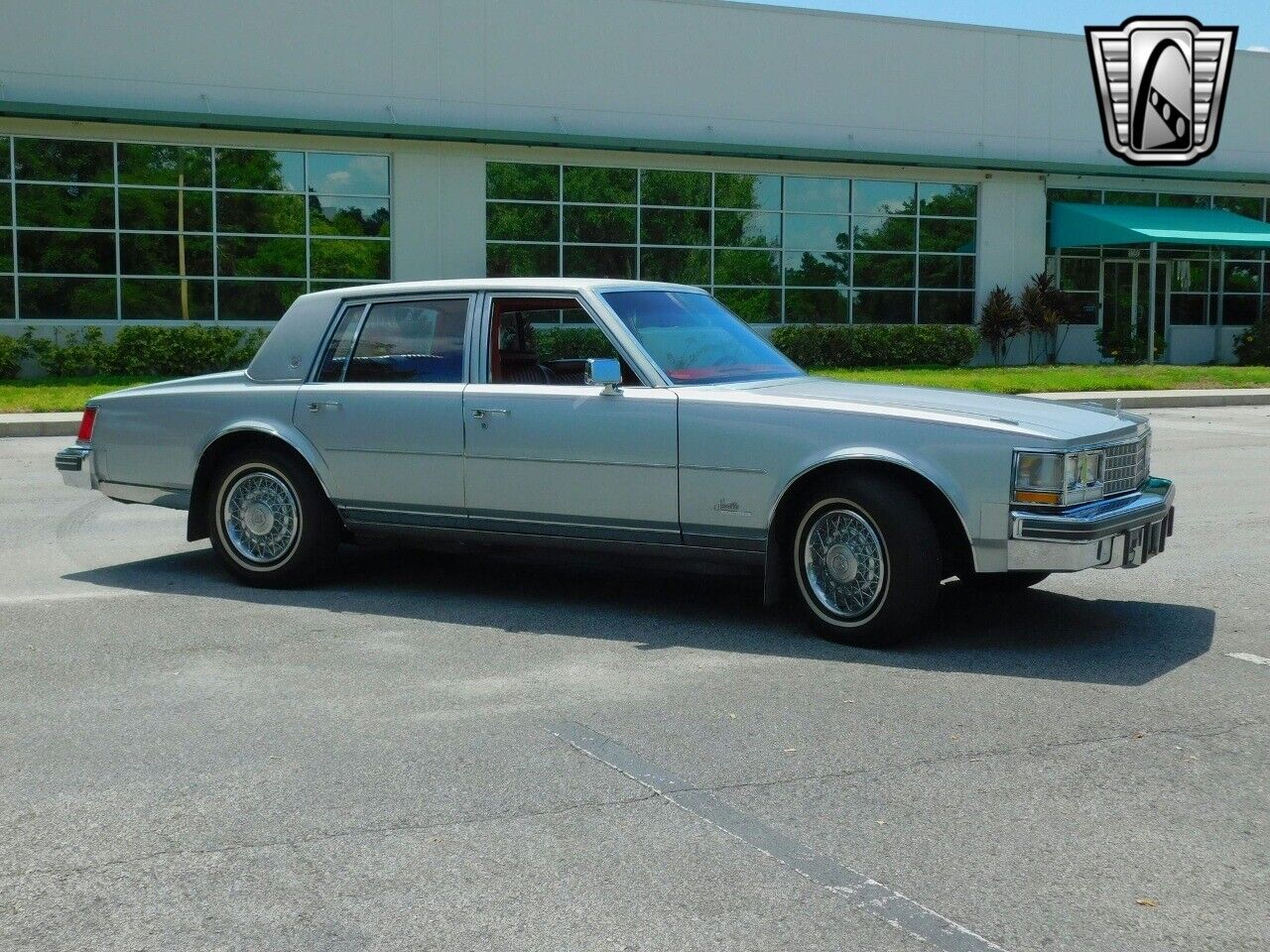 Cadillac-Seville-Berline-1976-7