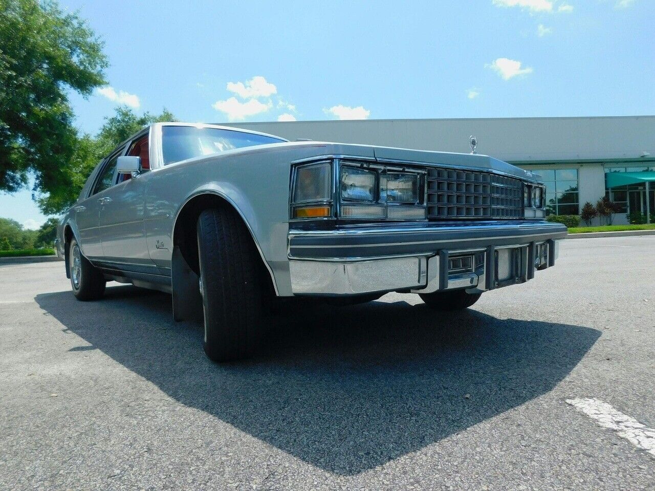 Cadillac-Seville-Berline-1976-9