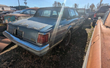 Cadillac-Seville-Berline-1976-Blue-Tan-80918-4