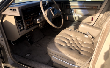 Cadillac-Seville-Berline-1985-38922-13