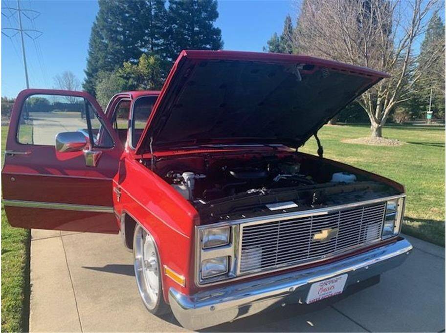 Chevrolet-12-ton-pickups-1987-22