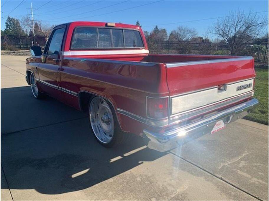 Chevrolet-12-ton-pickups-1987-5