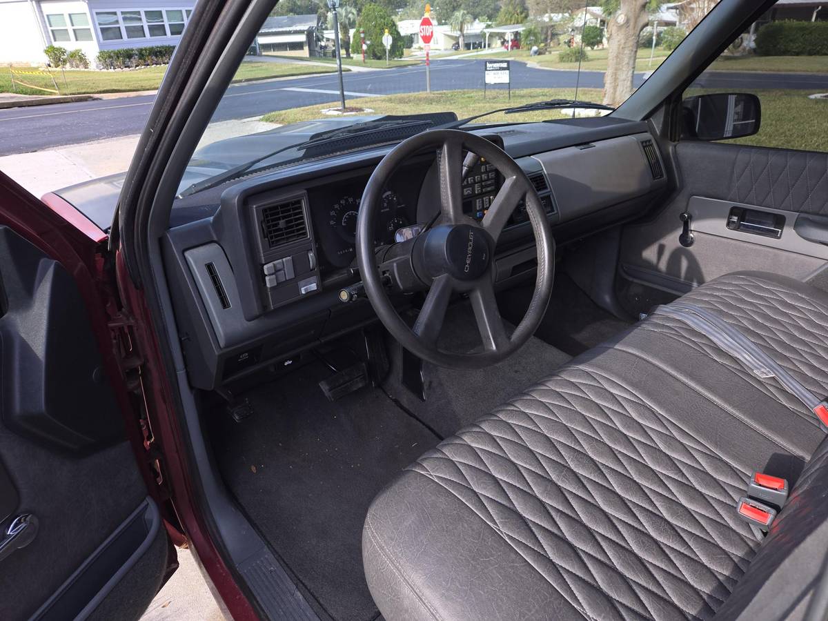 Chevrolet-1500-short-bed-1990-6