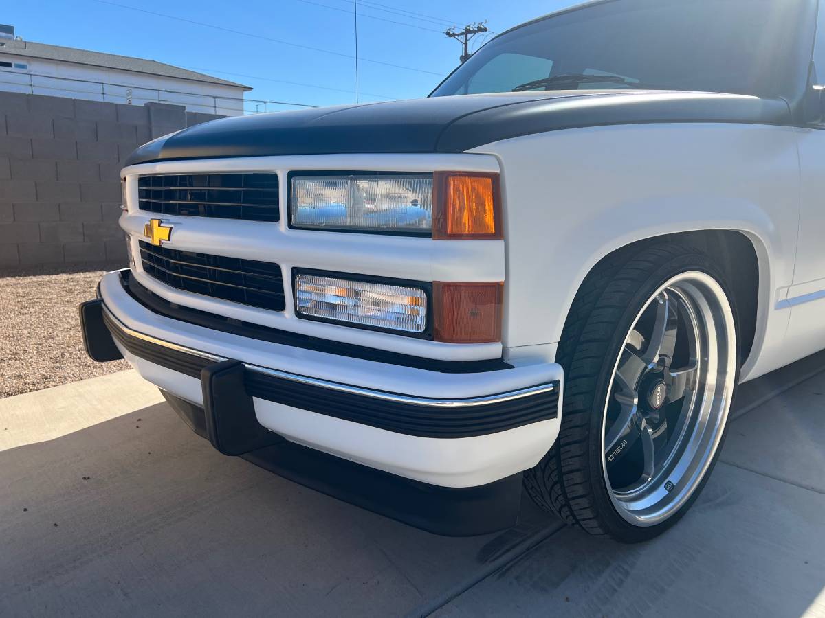 Chevrolet-1500-suburban-1994-1