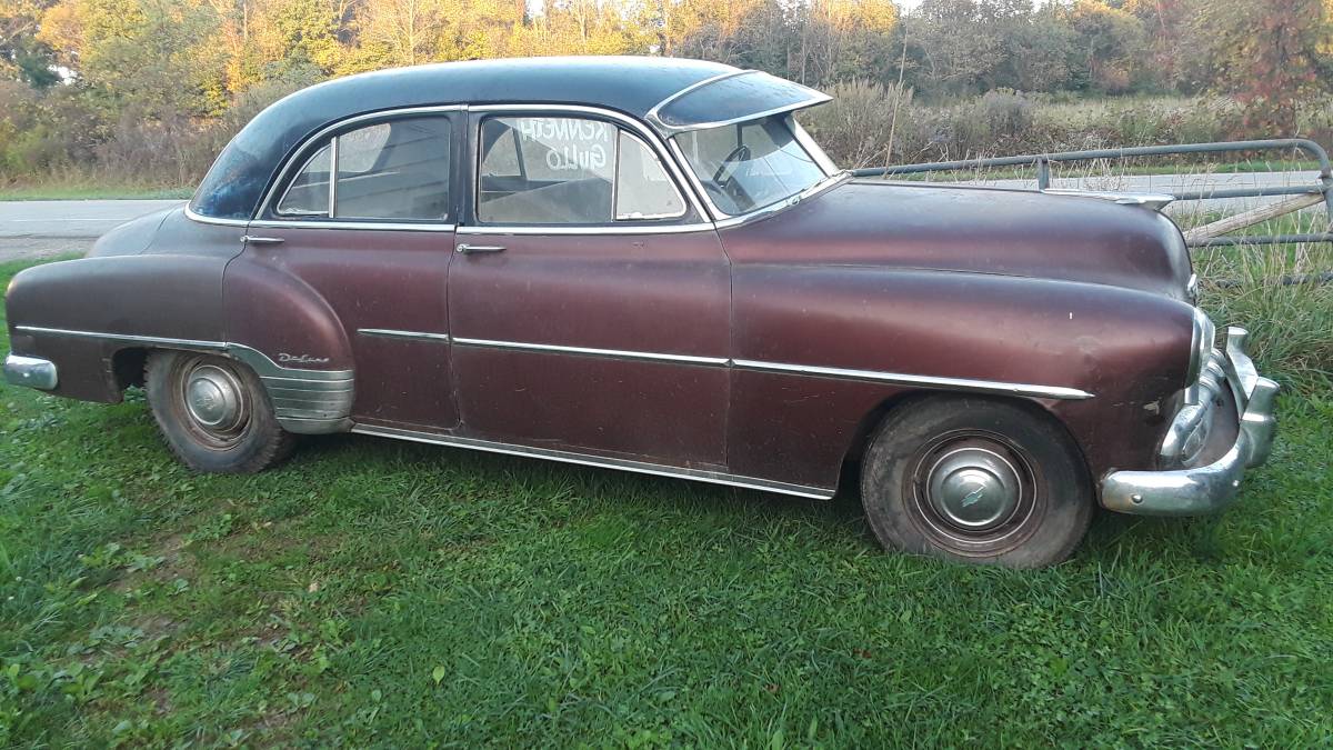 Chevrolet-1952-brown-133575-2