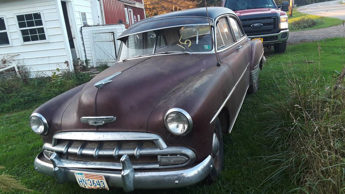 Chevrolet-1952-brown-133575