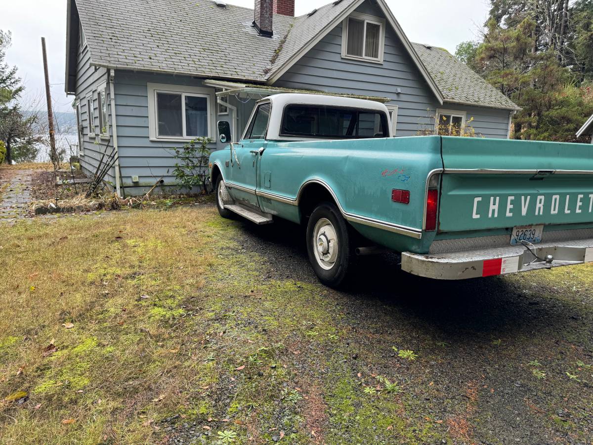 Chevrolet-1968-green-141622-2