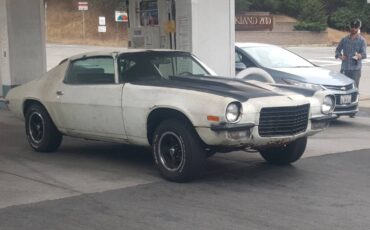 Chevrolet-1970-white-2-1