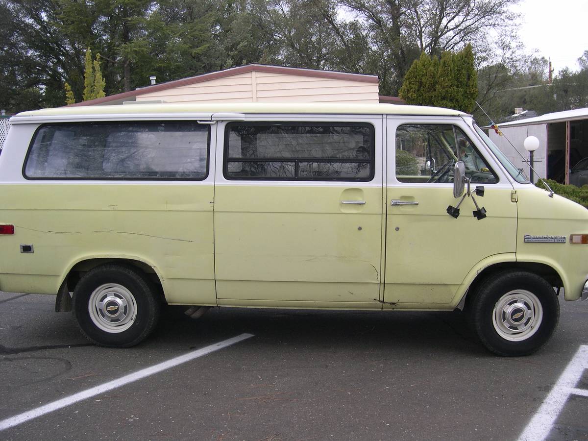 Chevrolet-1972-yellow-134541-2