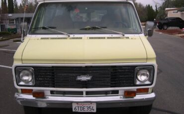 Chevrolet-1972-yellow-134541-5