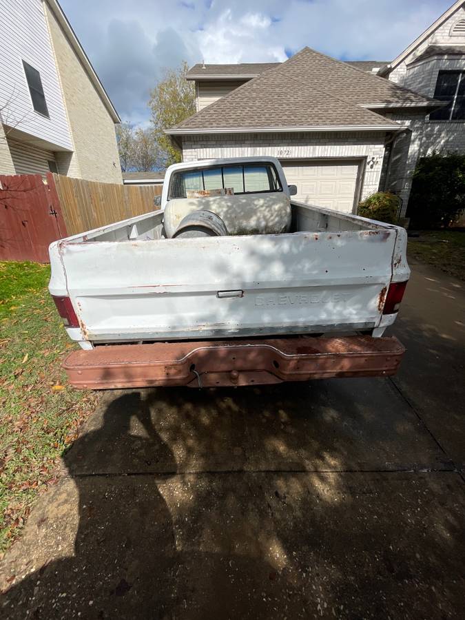 Chevrolet-1984-white-85084-2