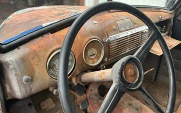 Chevrolet-3100-panel-truck-1947-6