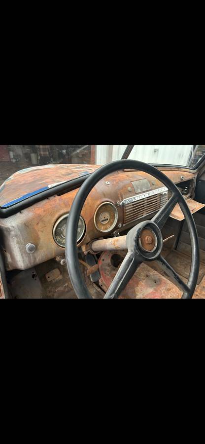 Chevrolet-3100-panel-truck-1947-6