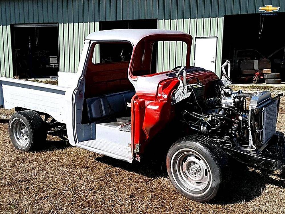 Chevrolet-3500-1956-red-32187-4