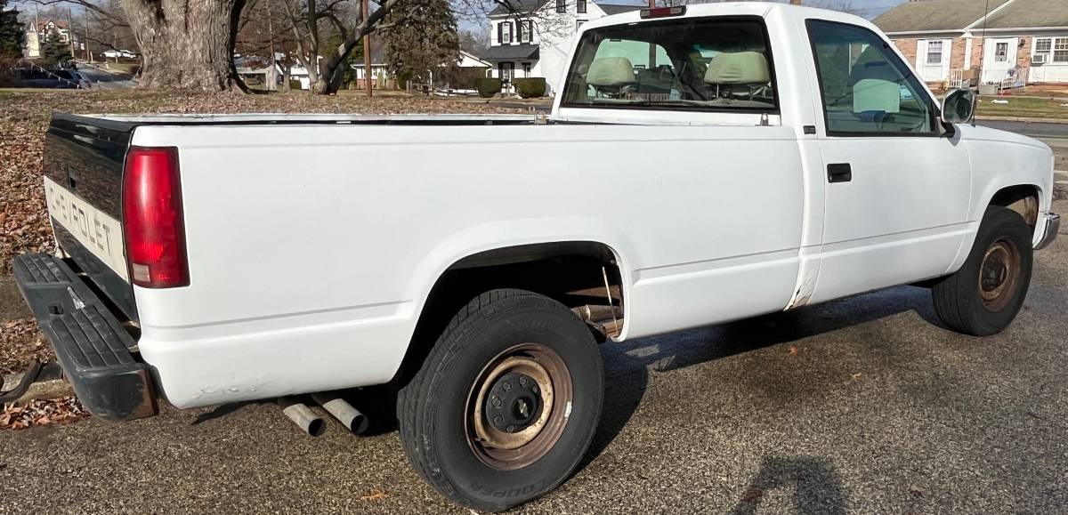 Chevrolet-3500-1994-white-333275-3