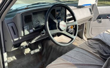 Chevrolet-3500-1994-white-333275-7