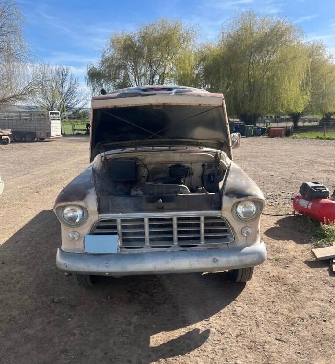 Chevrolet-3600-pickup-Pickup-1955-beige-and-green-beige-and-black-151451-17