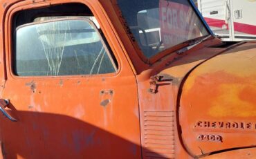 Chevrolet-4400-1949-orange-112654-10