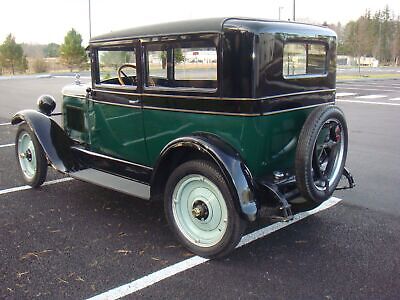 Chevrolet-AB-National-Berline-1928-Green-Gray-73555-3